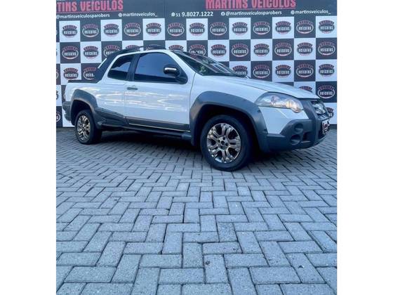 FIAT STRADA 1.8 MPI ADVENTURE CD 8V FLEX 2P MANUAL FIAT STRADA 1.8 MPI ADVENTURE CD 8V FLEX 2P MANUAL